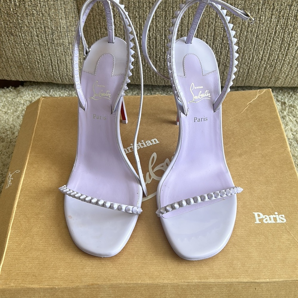 Lilac patent leather spike Christian Louboutin